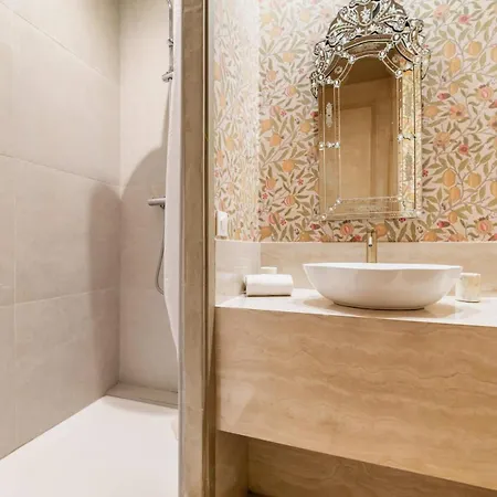 Zzz Broca Xl Apartment Paris